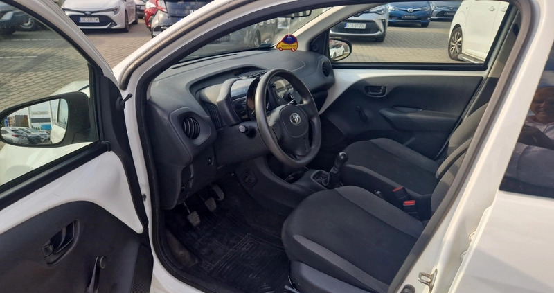 Toyota Aygo cena 35900 przebieg: 103868, rok produkcji 2018 z Nowa Dęba małe 121